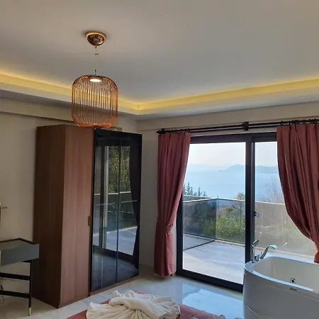 Villa With Sea View And Heated Pool Mariposa *