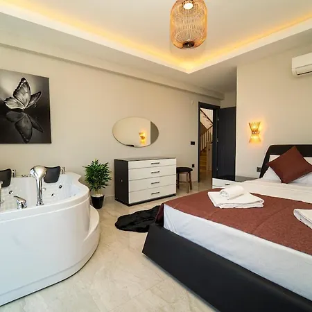 With Sea View And Heated Pool Mariposa * Fethiye