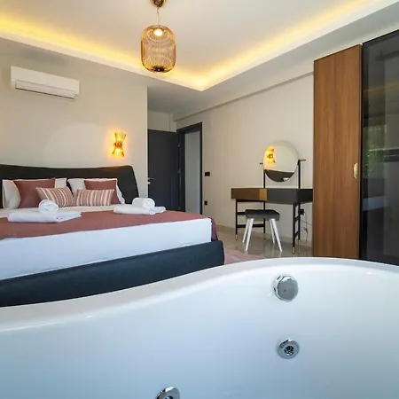 With Sea View And Heated Pool Mariposa