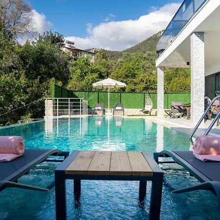 With Sea View And Heated Pool Mariposa
