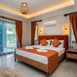 With Sea View And Heated Pool Mariposa Fethiye