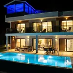 With Sea View And Heated Pool Mariposa Fethiye