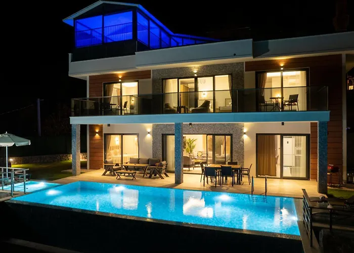 With Sea View And Heated Pool Mariposa 페티예